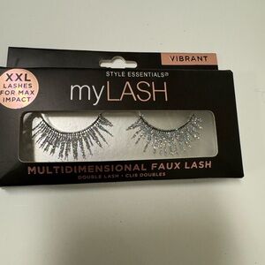 Essentials Silver Multidimensional Lashes never warn